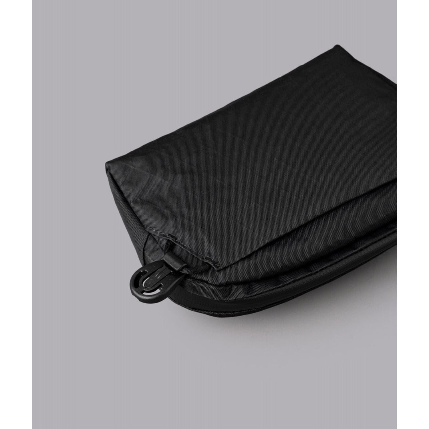 ALPAKA Flight Sling 1L X-Pac VX42 (Black)