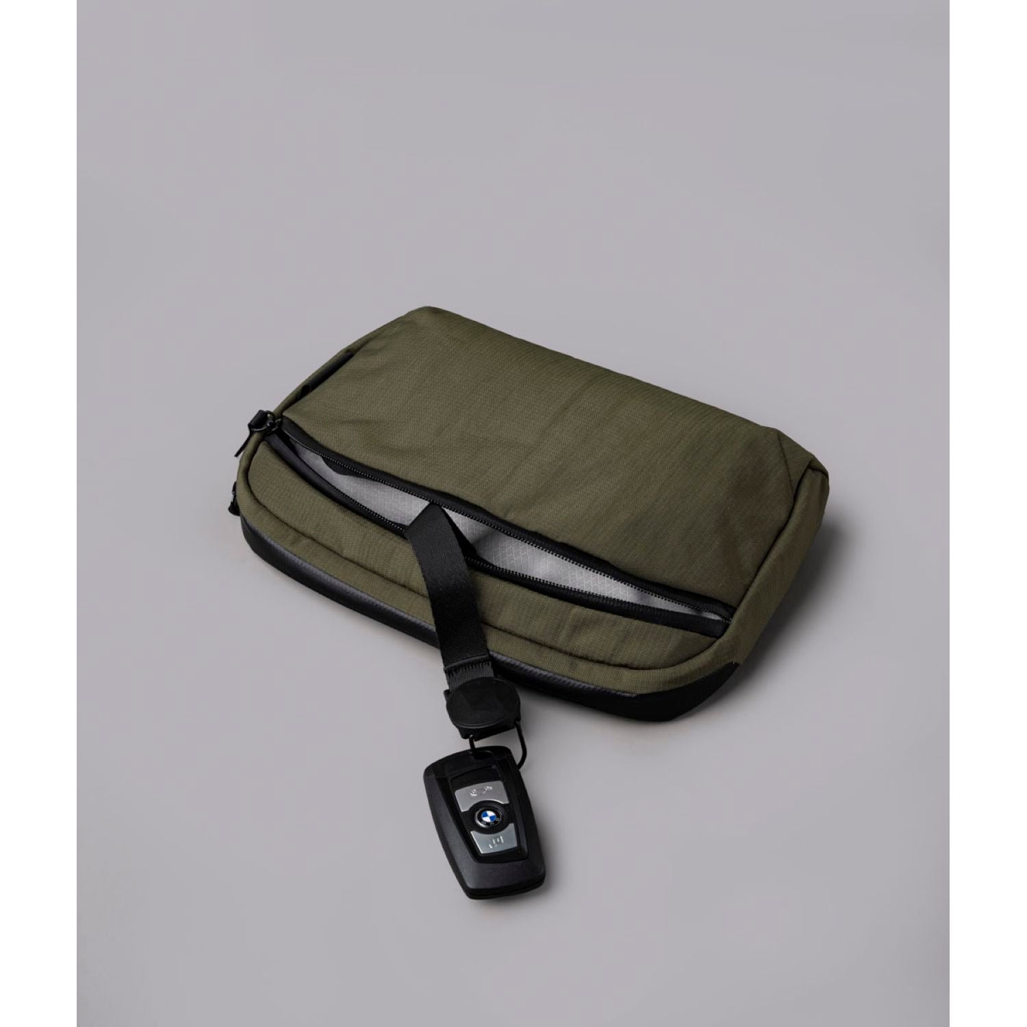 ALPAKA Flight Sling With Grey Lining Axoflux 400D (Green)