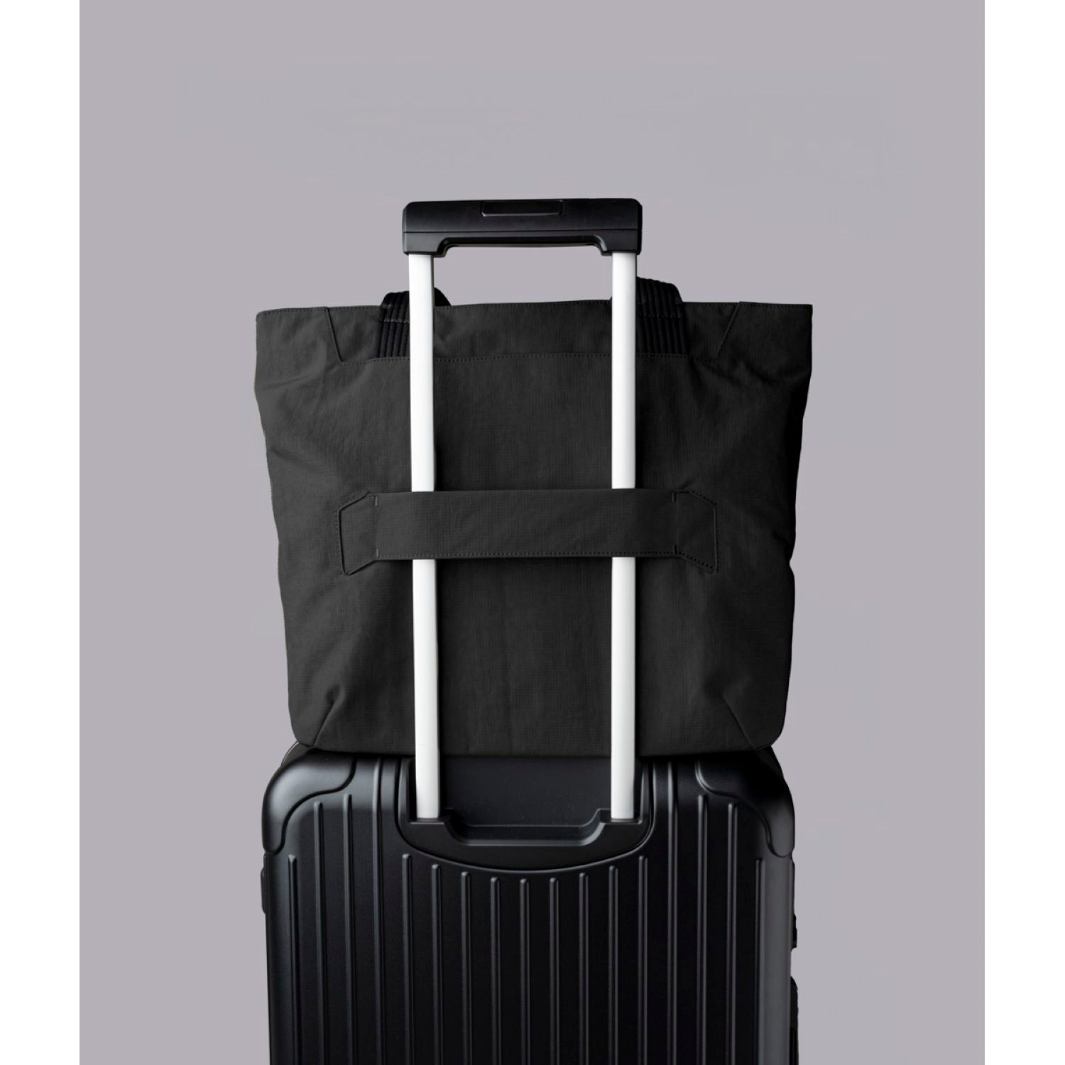 ALPAKA Flight Tote Bag (L) Axoflux 400D (Black)