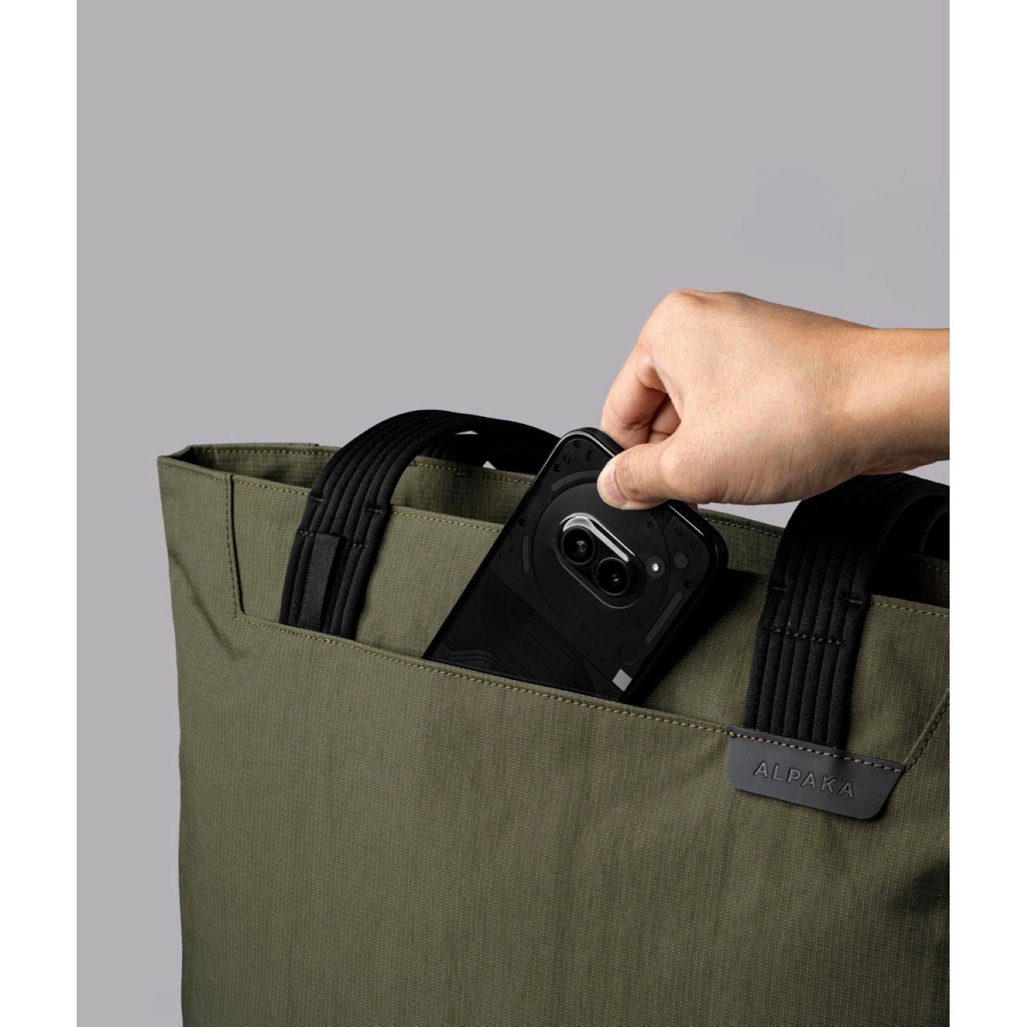 ALPAKA Flight Tote Bag (L) Axoflux 400D (Green)
