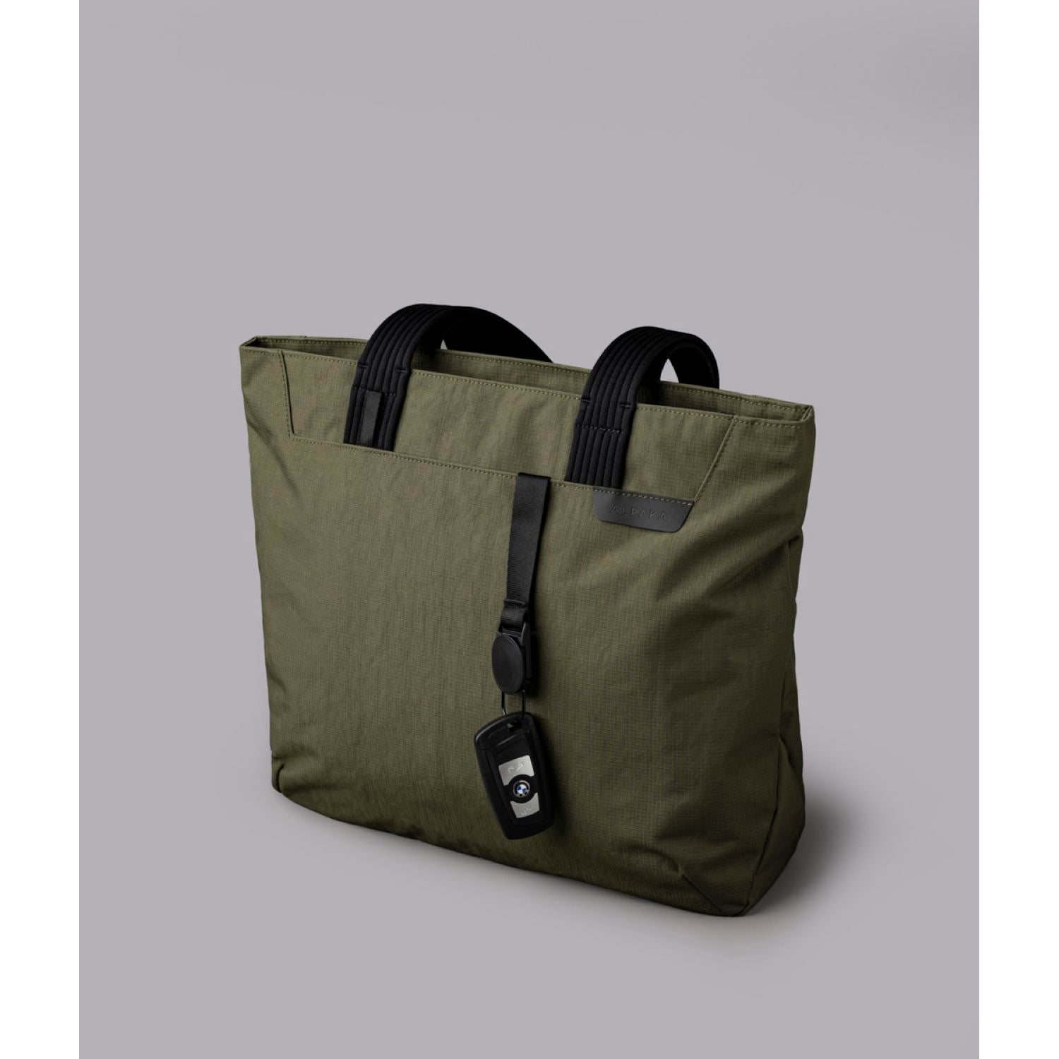 ALPAKA Flight Tote Bag (M) Axoflux 400D (Green)