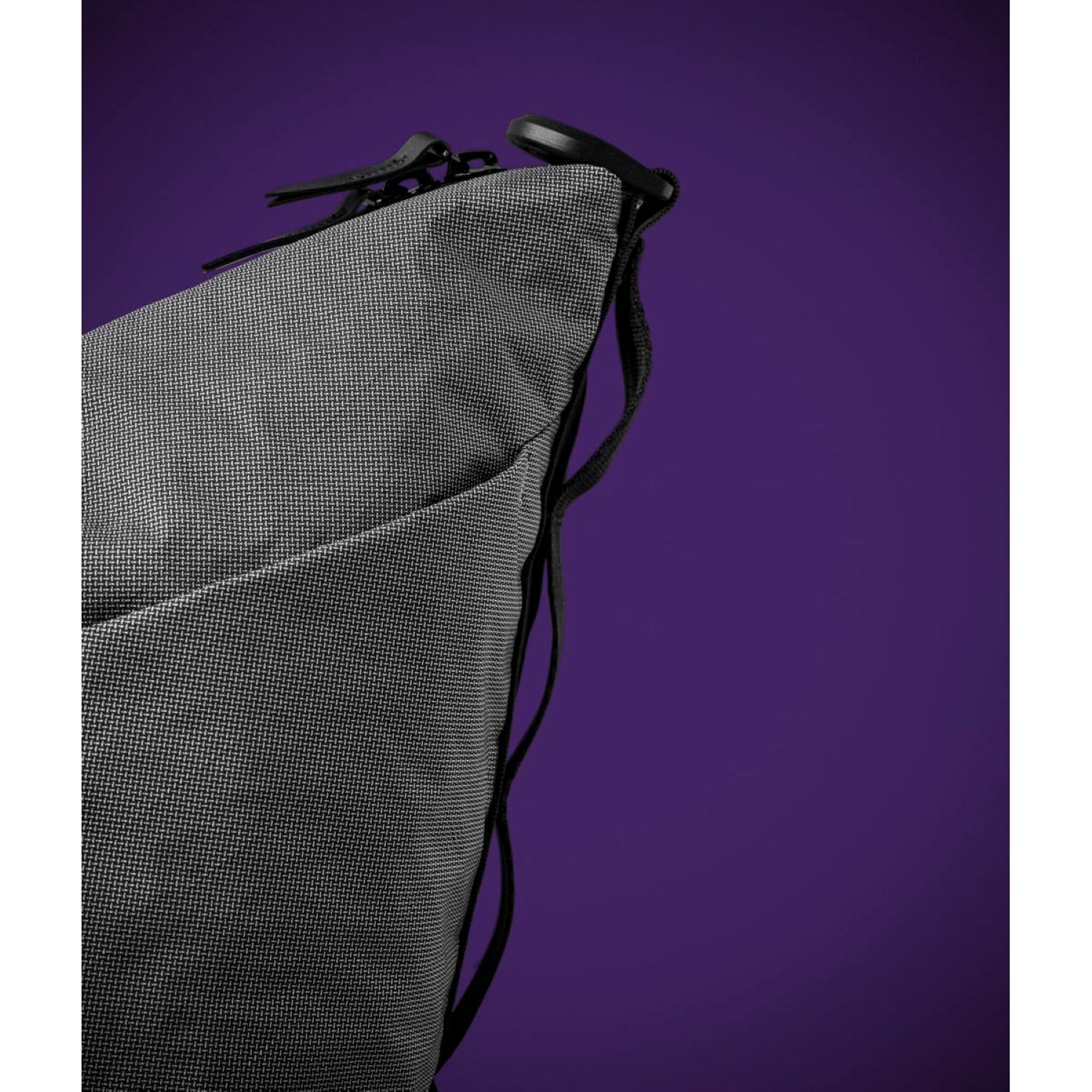 ALPAKA Flow Satchel Cyber Edition 2L Axogrid 100D Apex (Grey)