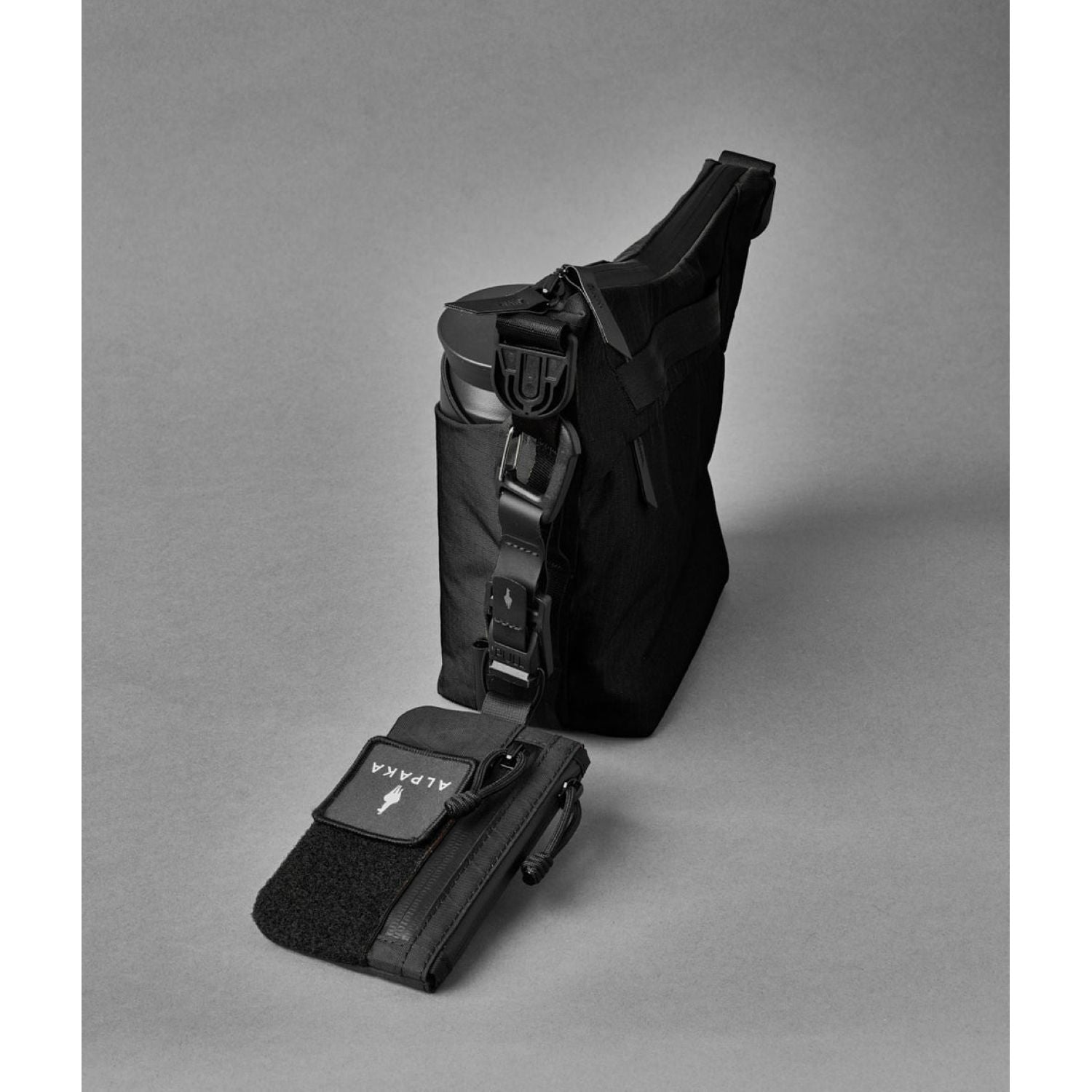 ALPAKA Flow Satchel Mini Axoflux 210D (Black)