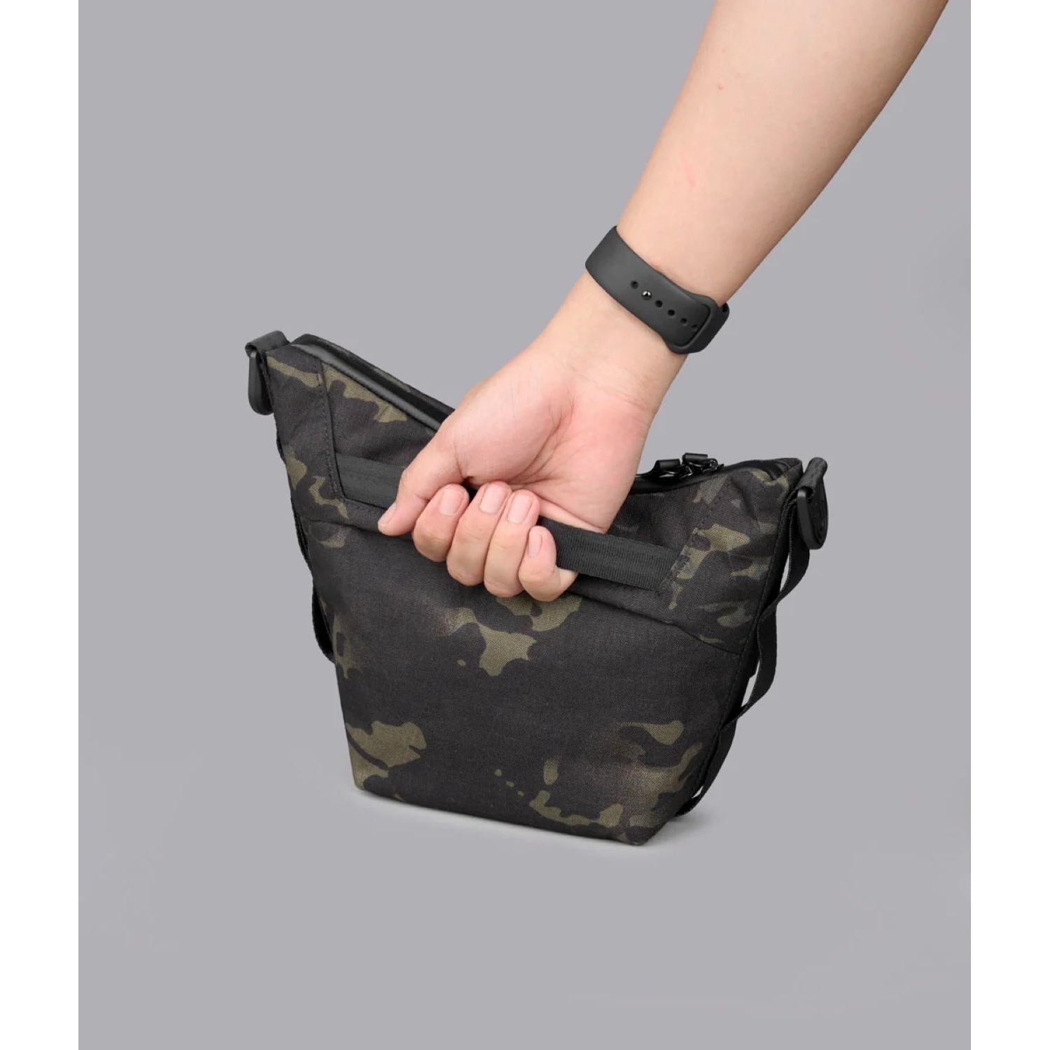 ALPAKA Flow Satchel With Padded Strap 2L X-Pac X50 (Multicam Black)