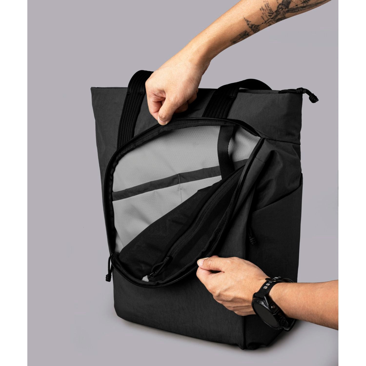 ALPAKA Flow Tote Pack Axoflux 400D (Black)