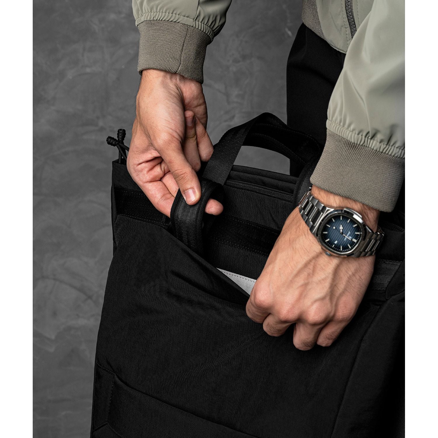 ALPAKA Flow Tote Pack Axoflux 400D (Black)