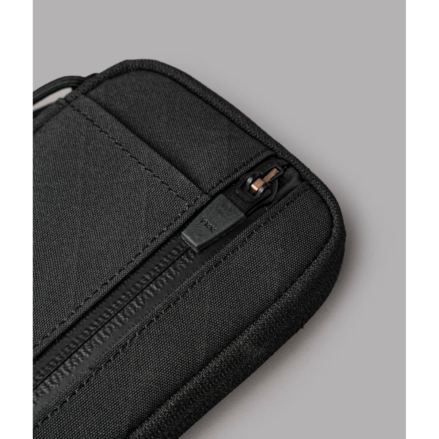 ALPAKA Hub Pouch Pro Axogrid 300D (Black)