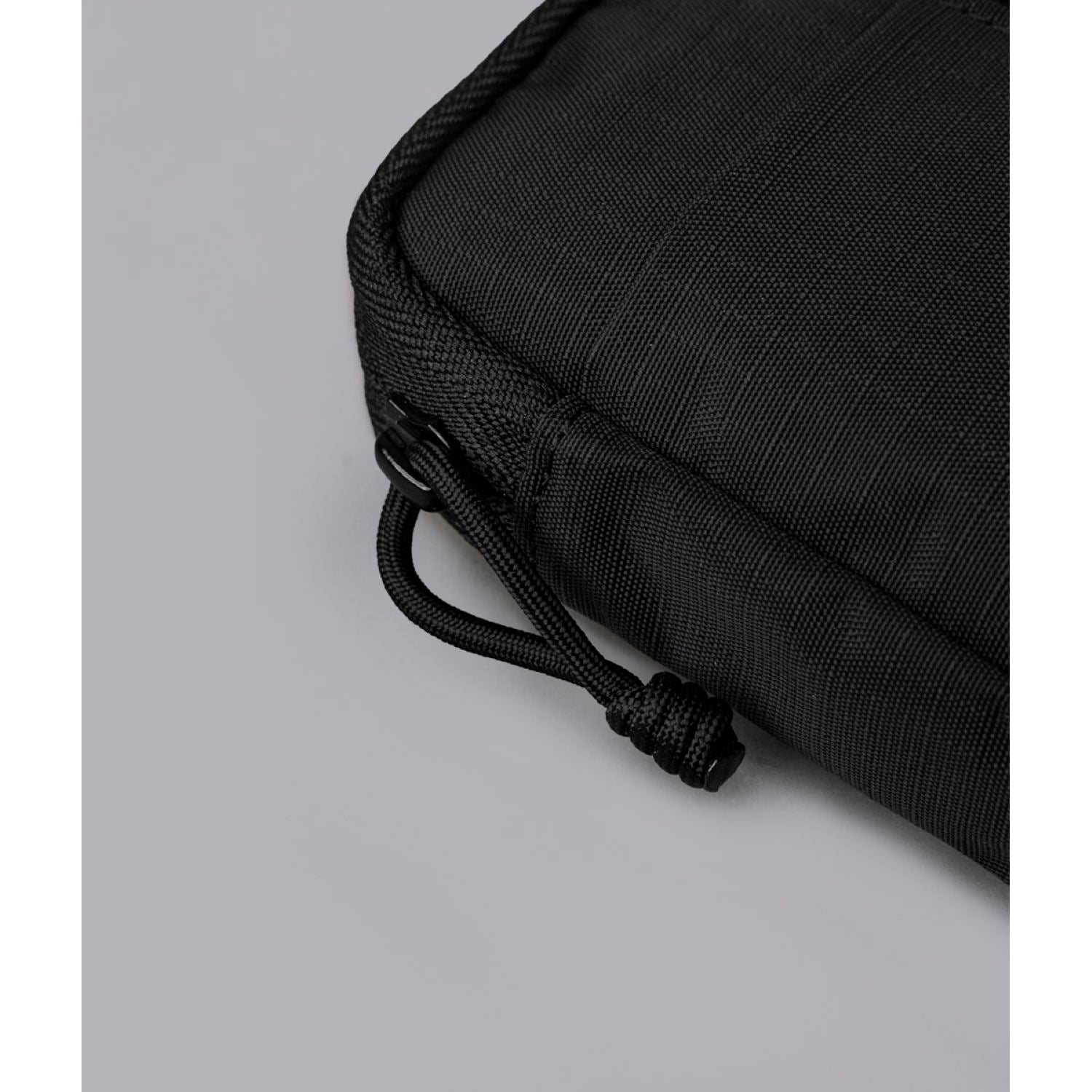 ALPAKA Hub Pouch V2 Axoflux 210D (Black)