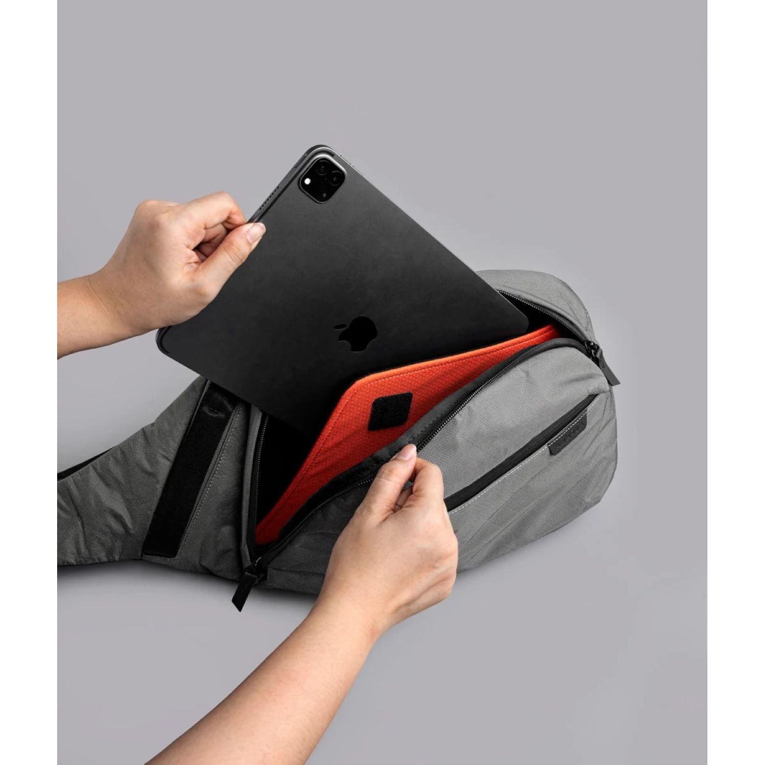 ALPAKA Metro Crossbody Left Shoulder Ultradyne 100D (Grey)