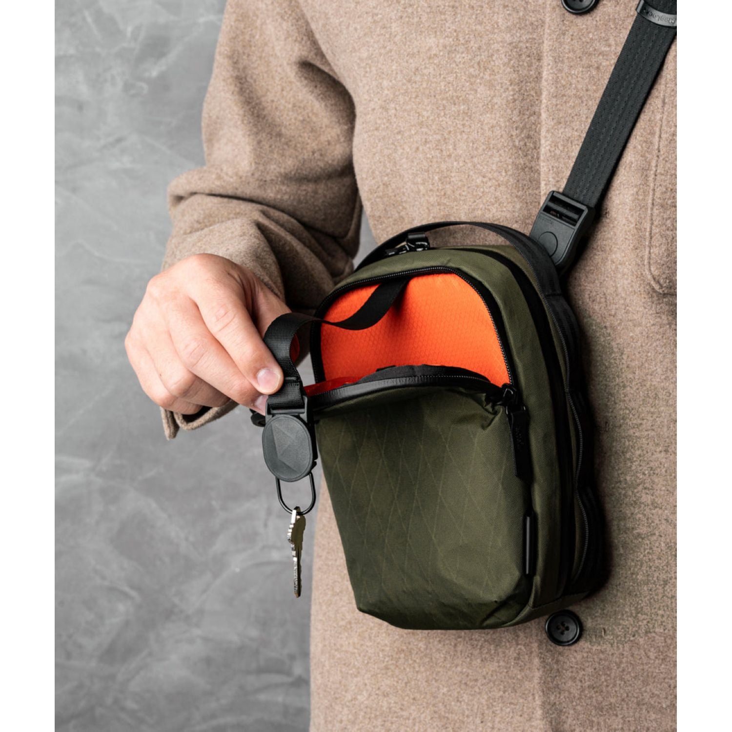 ALPAKA Metro Sling V2 X-Pac X42 (Olive Green)