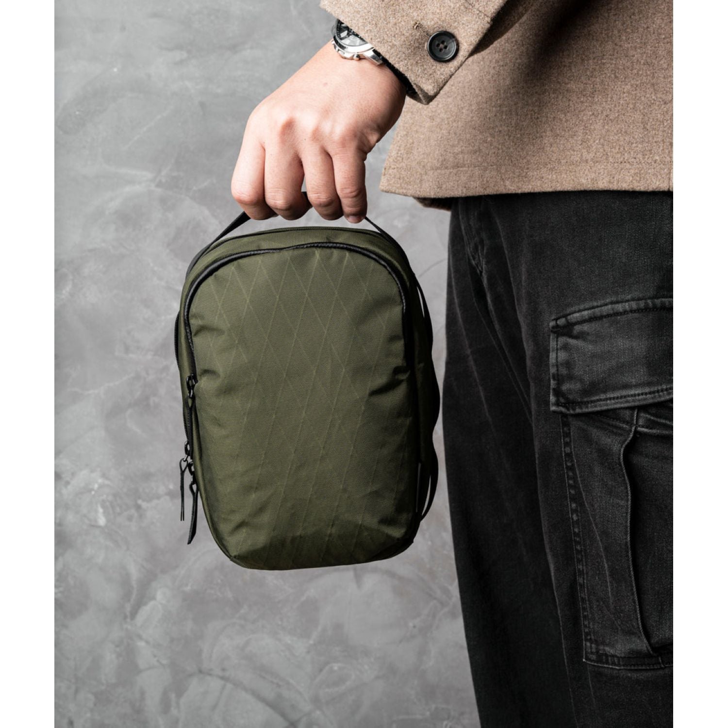ALPAKA Metro Sling V2 X-Pac X42 (Olive Green)
