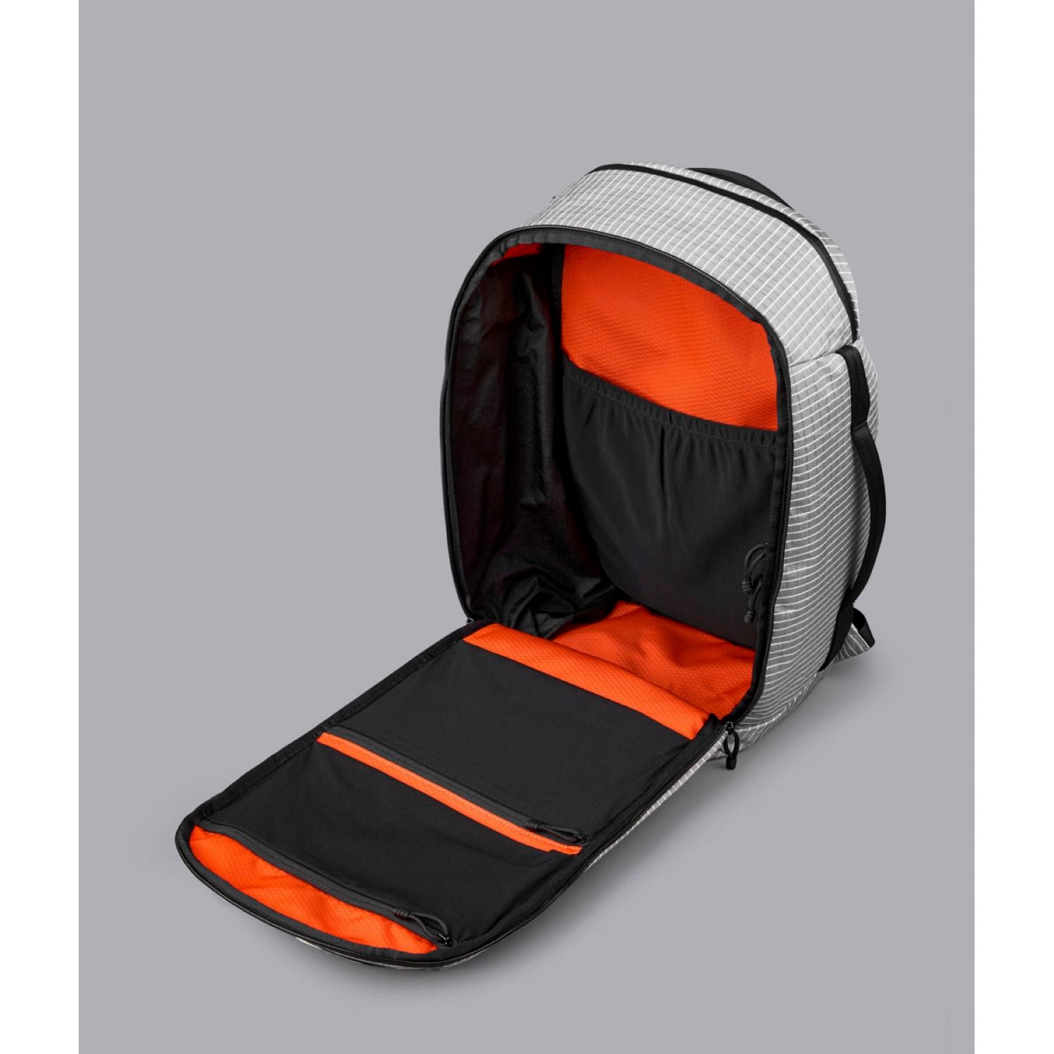 ALPAKA Traverse Astral Edition Backpack 30L X-Pac UVX40 (Silver)