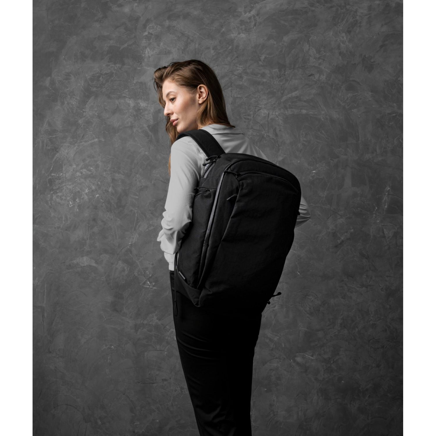 [PRE-ORDER] ALPAKA Traverse Backpack 30L Axoflux 400D (Black)