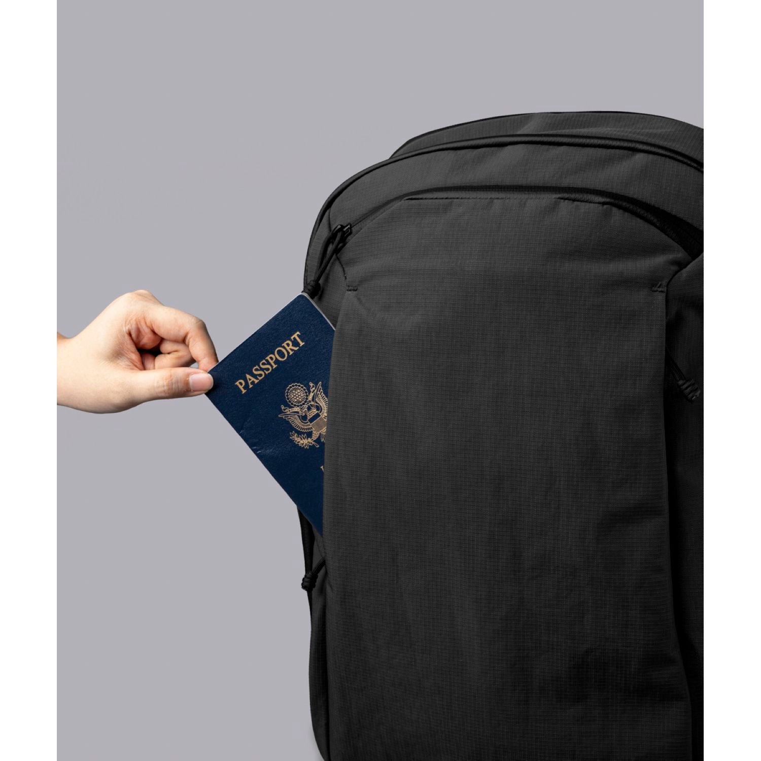 [PRE-ORDER] ALPAKA Traverse Backpack 30L Axoflux 400D (Black)