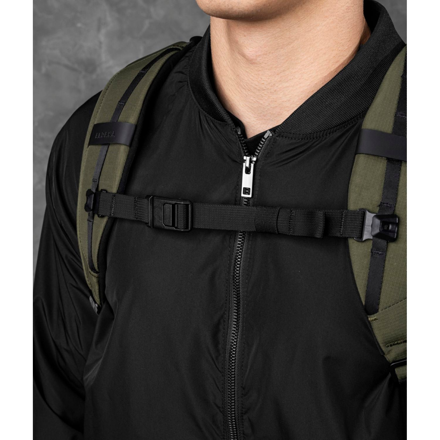 [PRE-ORDER] ALPAKA Traverse Backpack 30L Axoflux 400D (Green)