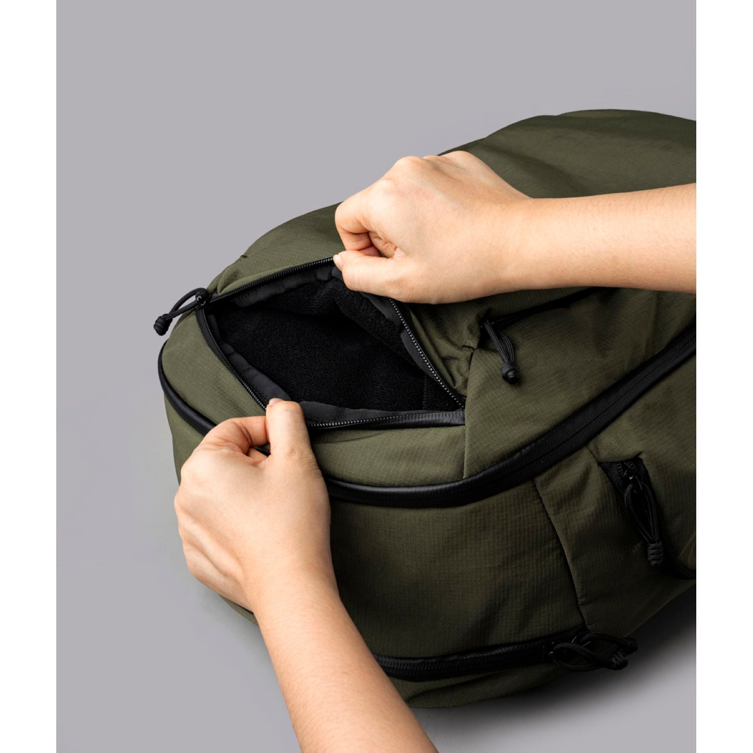 [PRE-ORDER] ALPAKA Traverse Backpack 30L Axoflux 400D (Green)