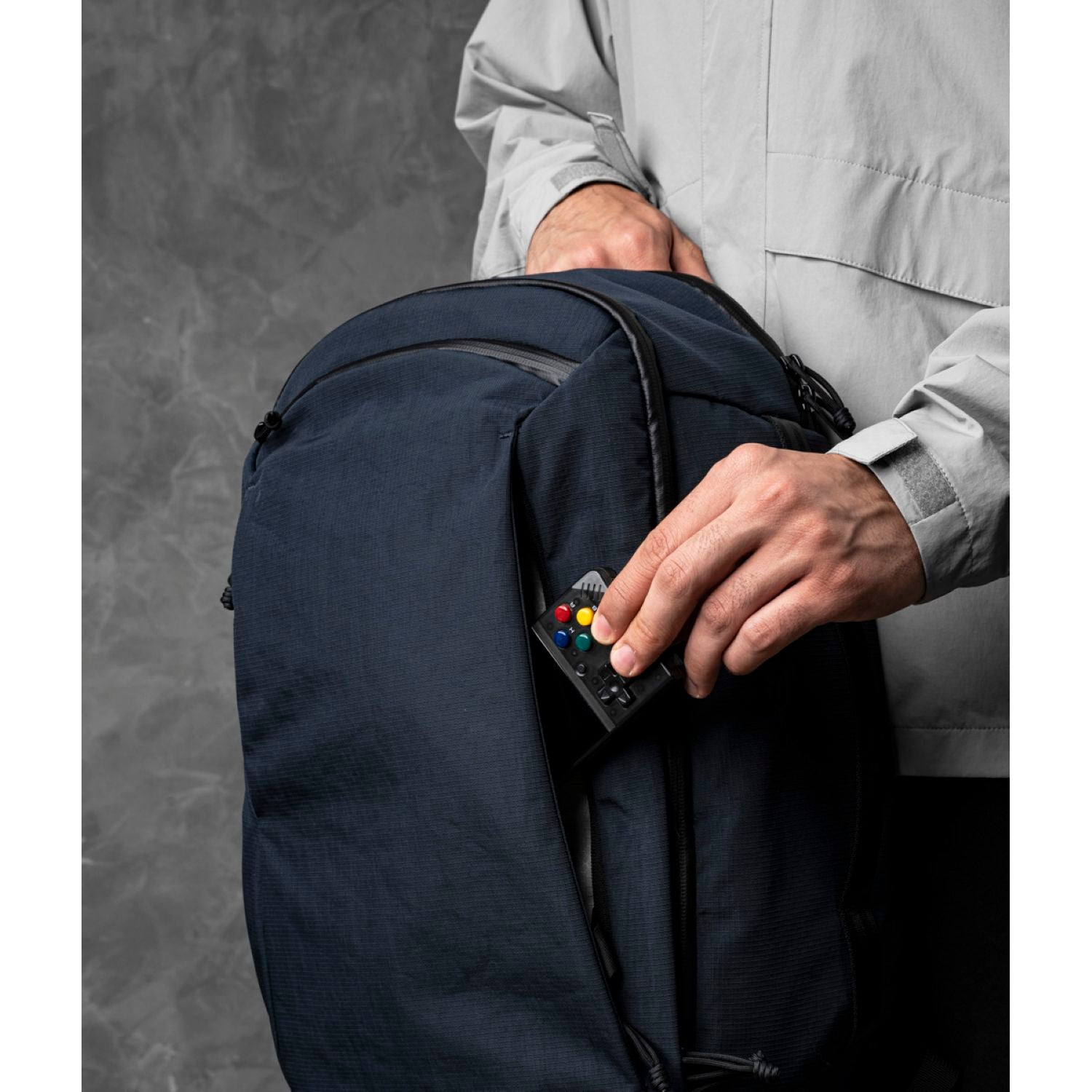 [PRE-ORDER] ALPAKA Traverse Backpack 30L Axoflux 400D (Moonlight Blue)