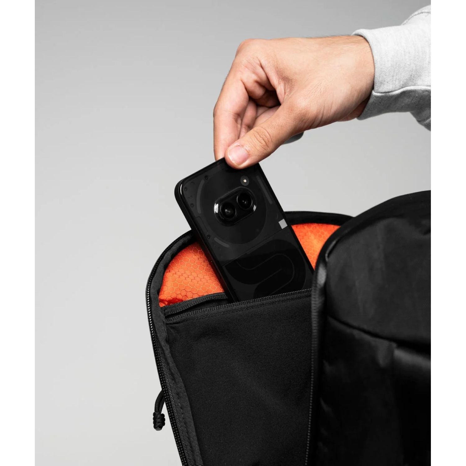 ALPAKA Traverse Backpack 30L X-Pac X42 (Black)