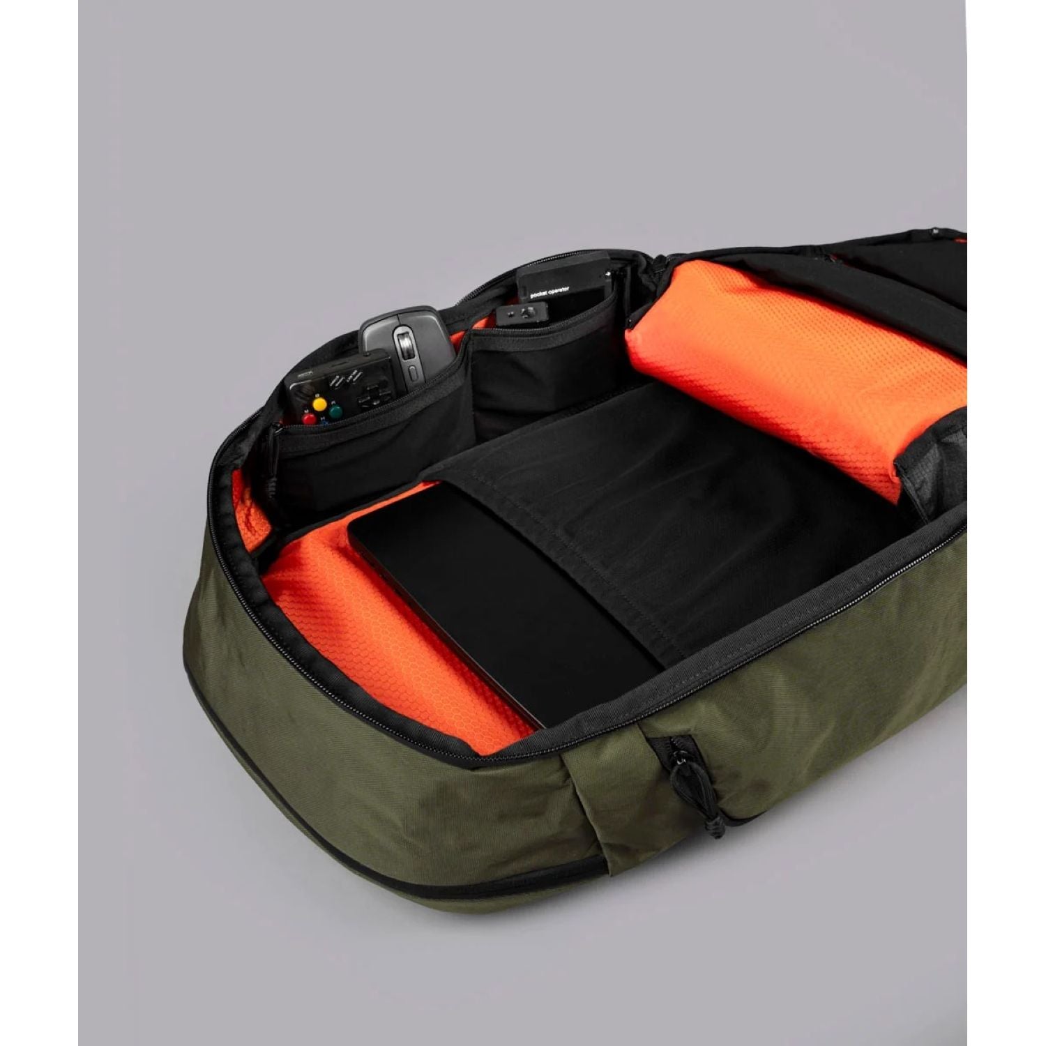 ALPAKA Traverse Backpack 30L X-Pac X42 (Olive Green)