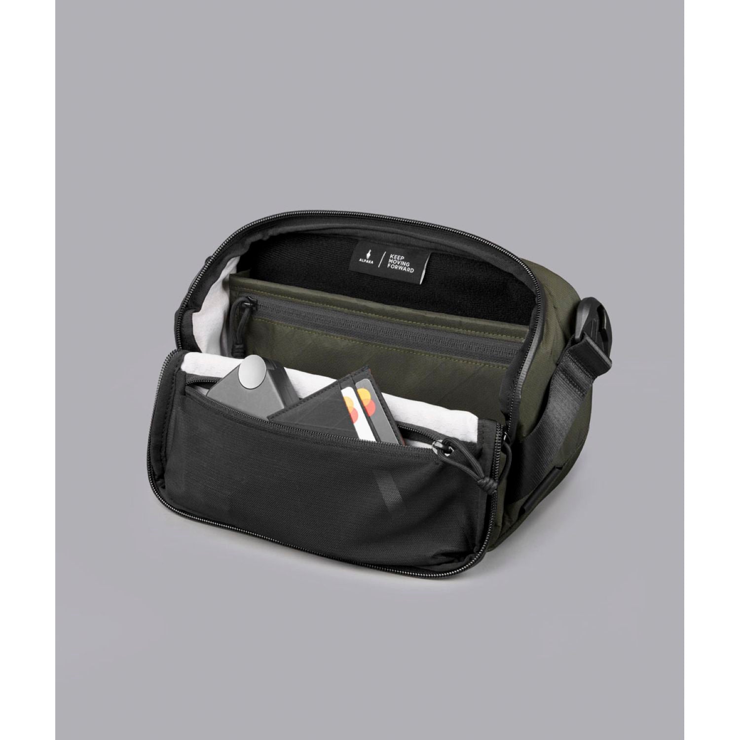 (PRE-ORDER) ALPAKA Vertex Mission Sling With Green Patch Ultradyne 100D (Green)