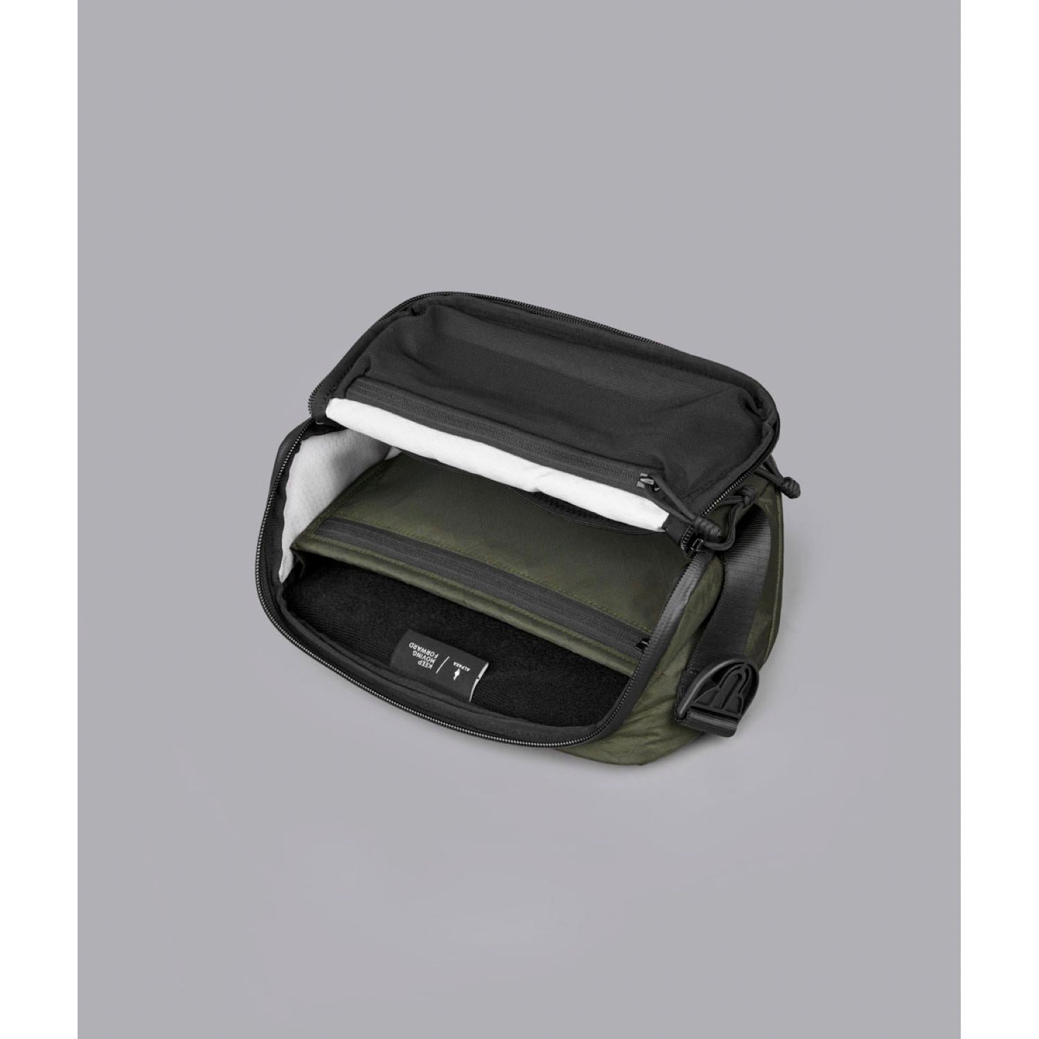 (PRE-ORDER) ALPAKA Vertex Mission Sling With Green Patch Ultradyne 100D (Green)