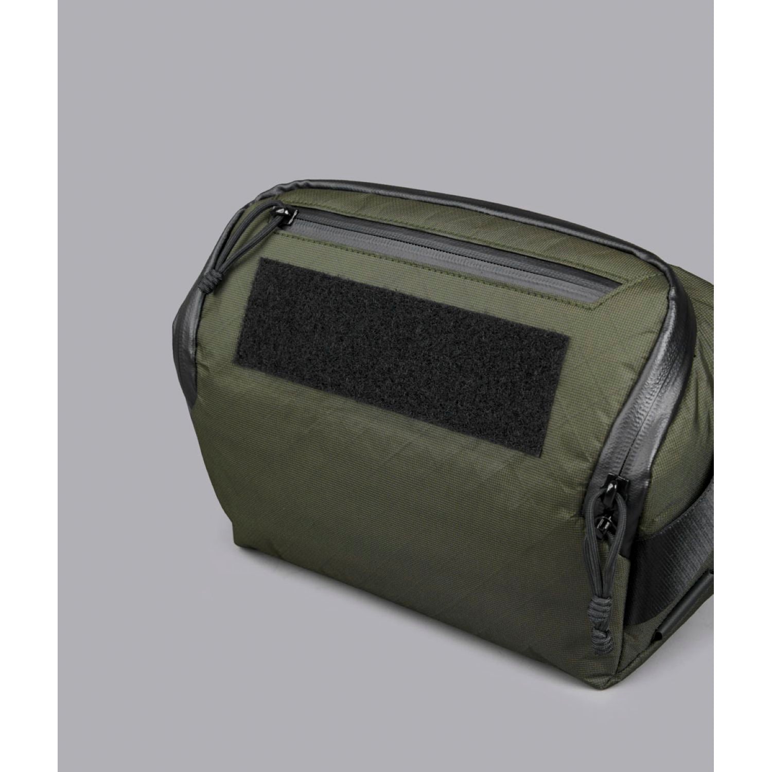 (PRE-ORDER) ALPAKA Vertex Mission Sling With Green Patch Ultradyne 100D (Green)
