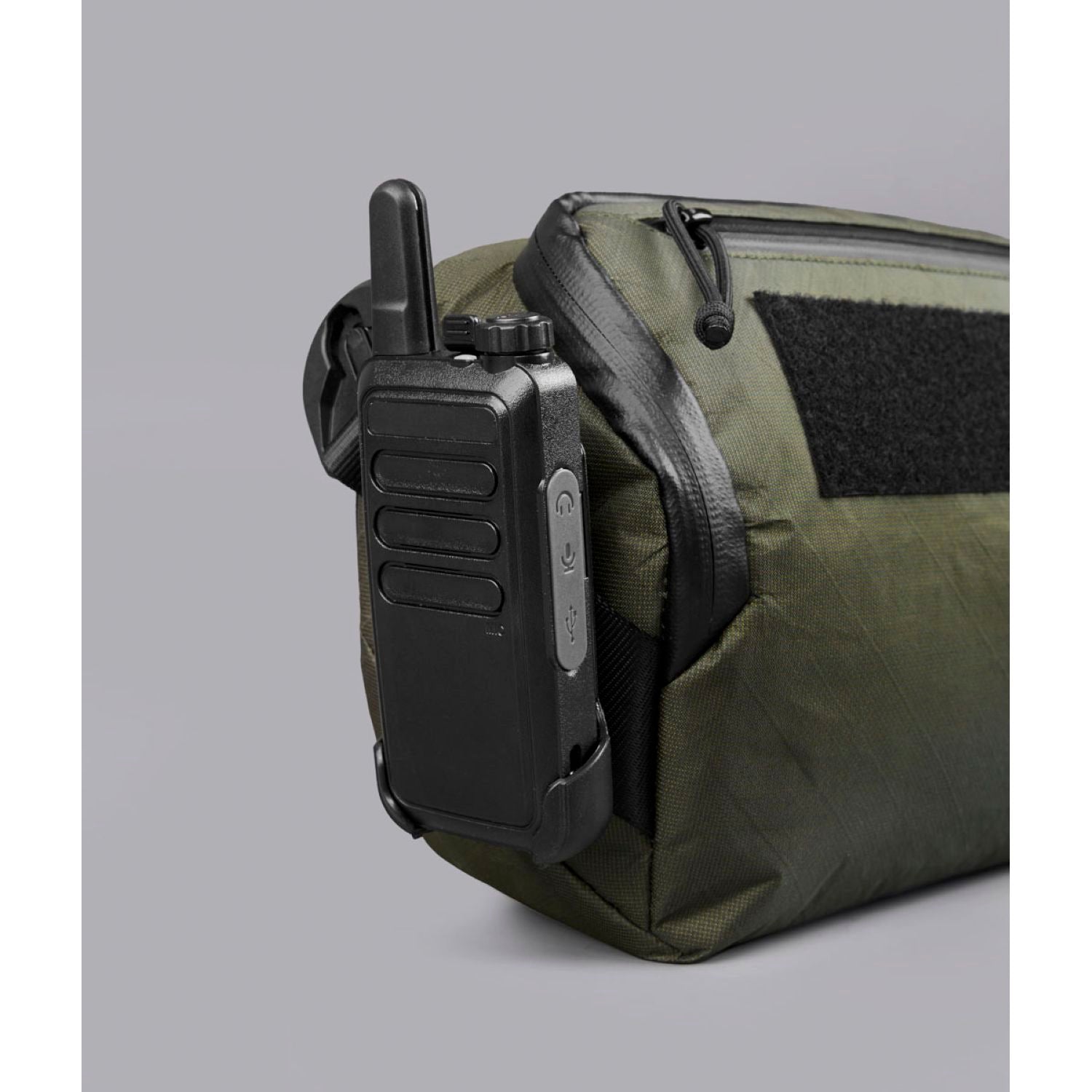 (PRE-ORDER) ALPAKA Vertex Mission Sling With Green Patch Ultradyne 100D (Green)