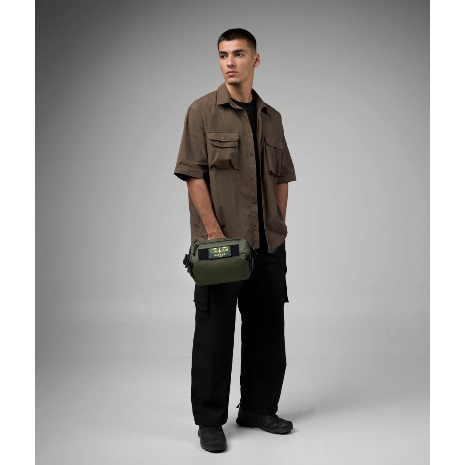 (PRE-ORDER) ALPAKA Vertex Mission Sling With Green Patch Ultradyne 100D (Green)