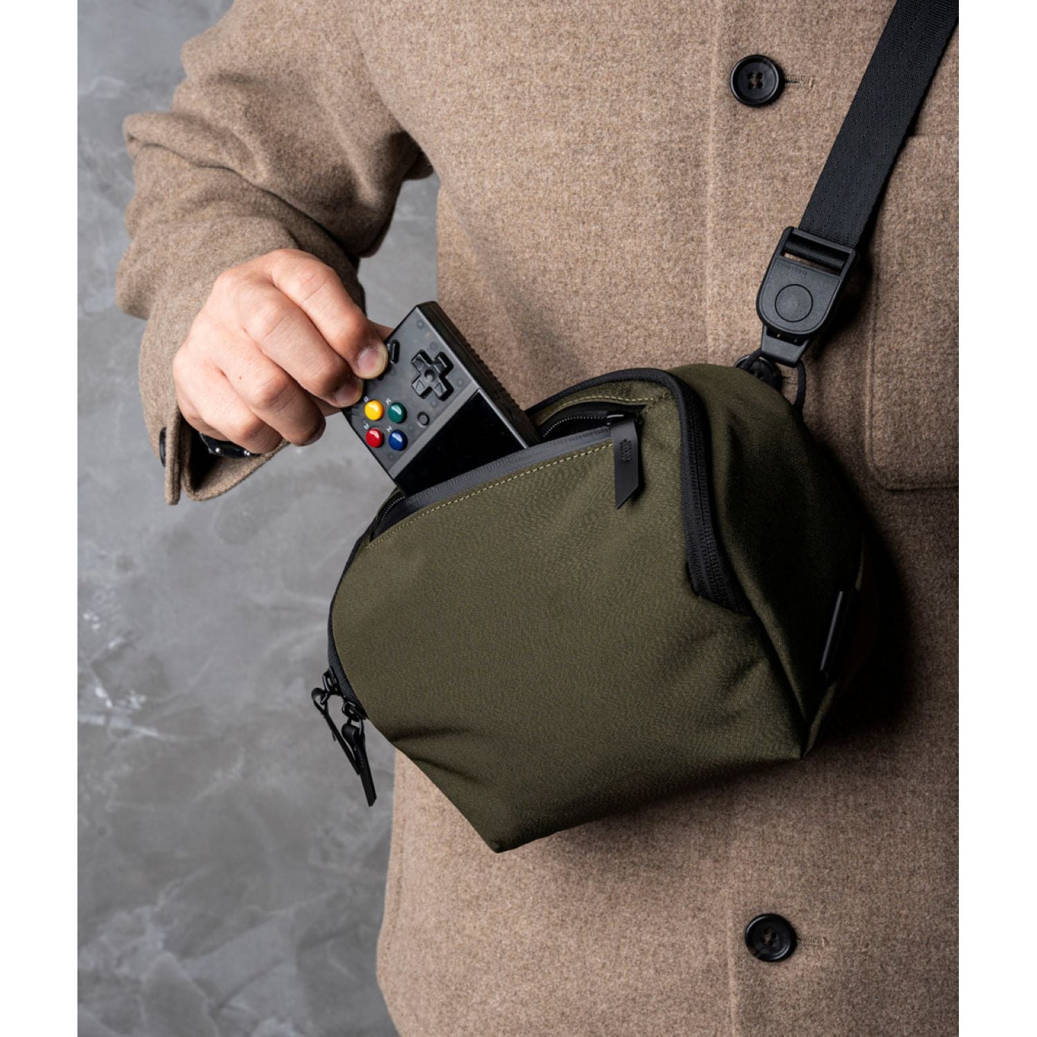 ALPAKA Vertex Pouch Mini 2L Axoflux 300D (Army Green)