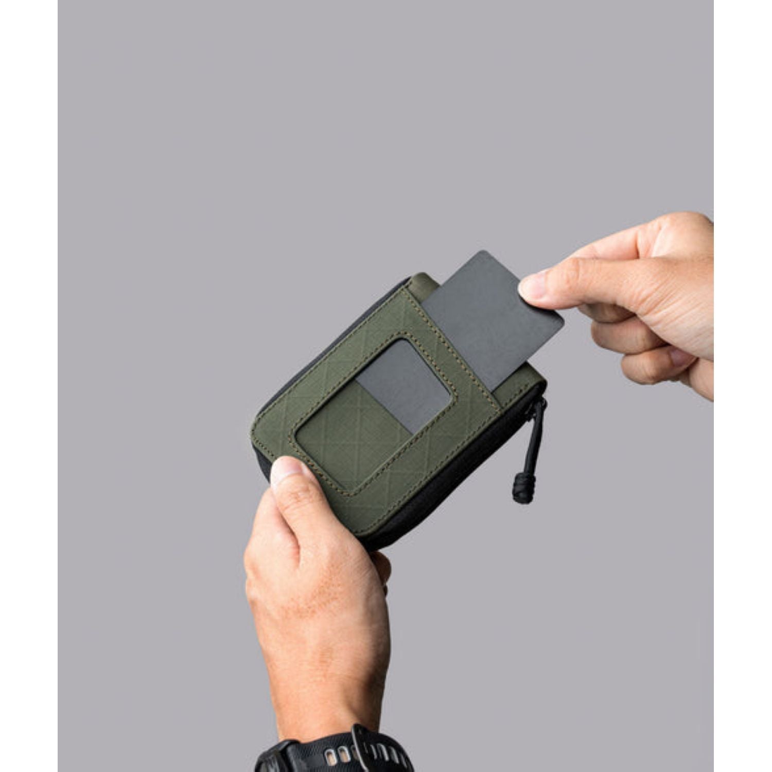 ALPAKA Zip ID  Wallet Axogrid 210D (Green)