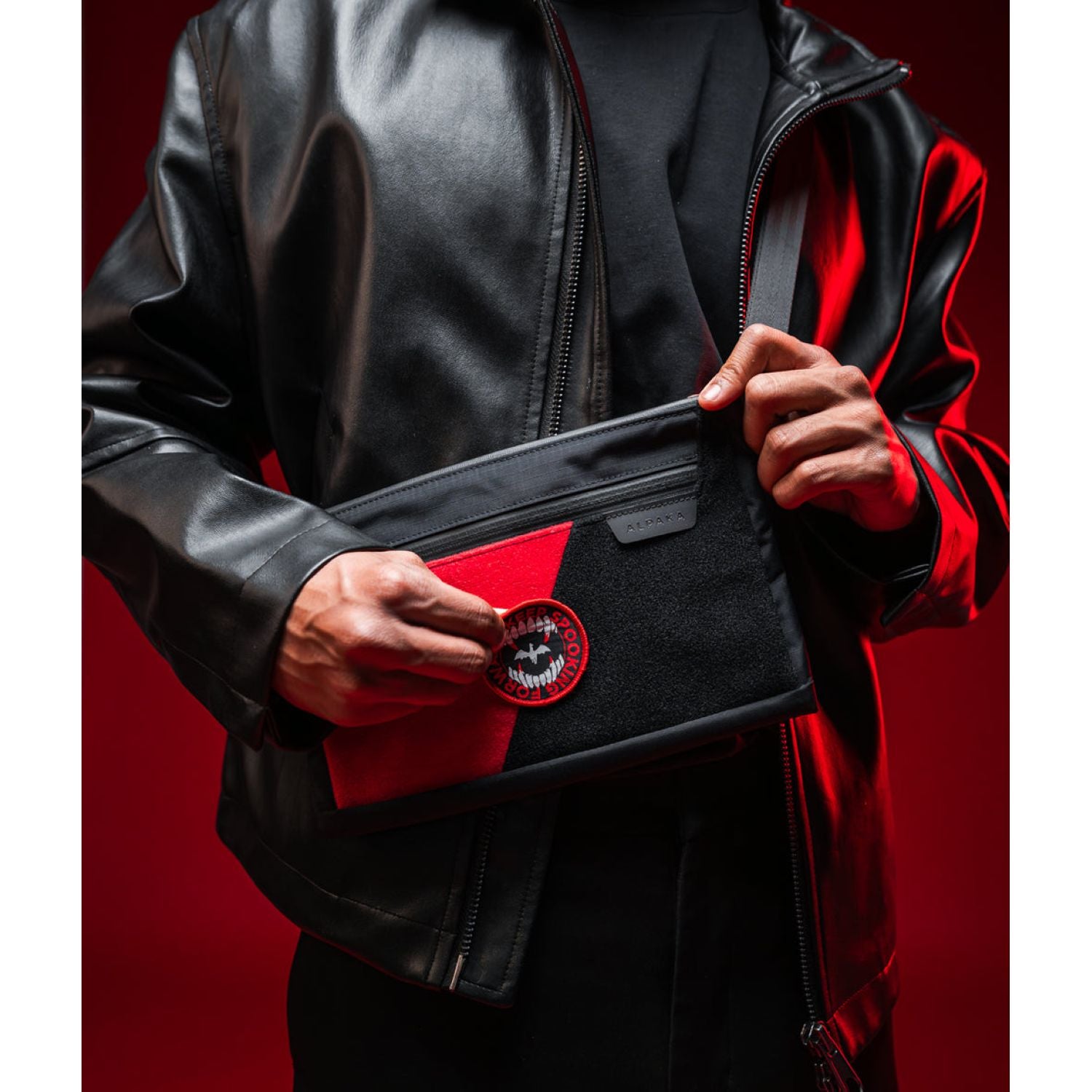 ALPAKA Zip Pouch Max Axoflux 210D - Vampire Edition Black