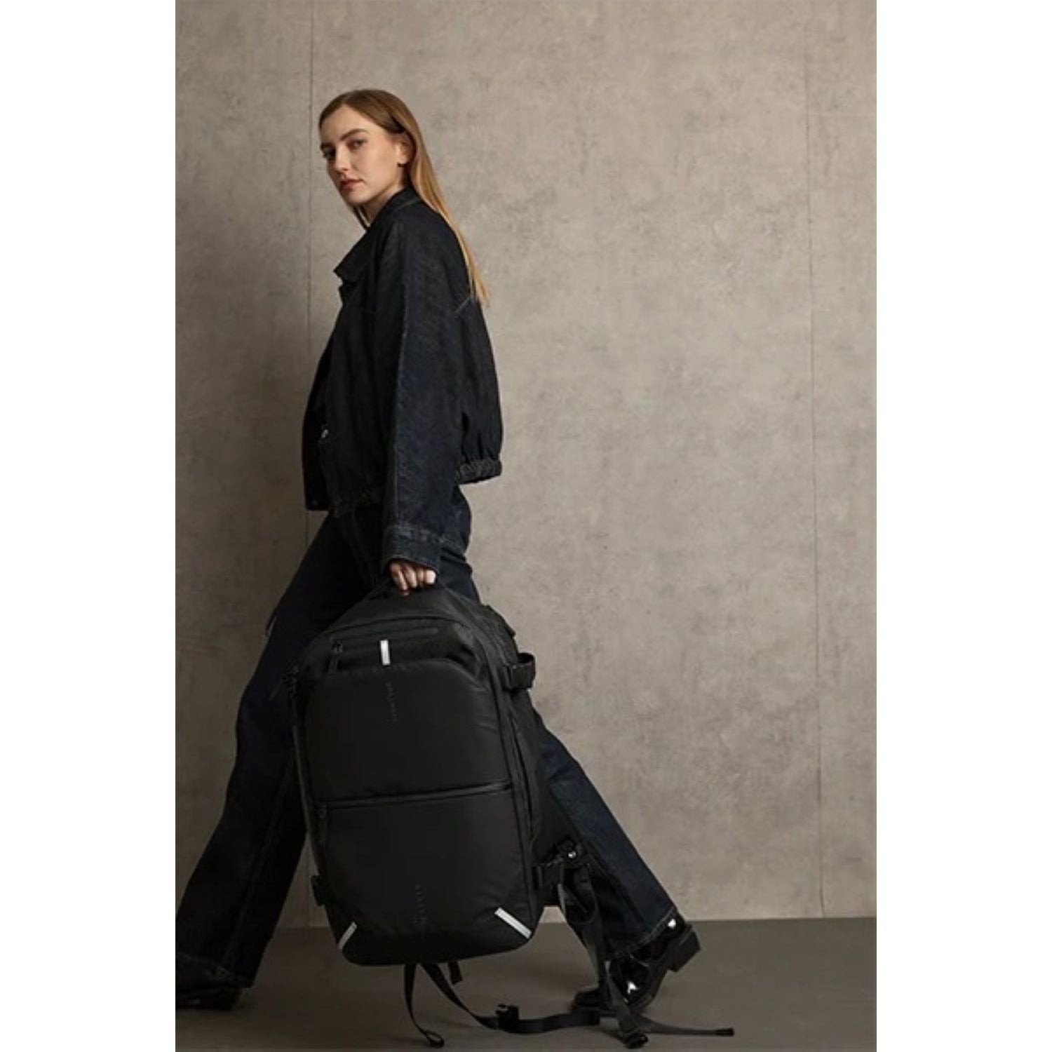 Bagsmart Dense Carry On Travel Backpack 40L (Black)
