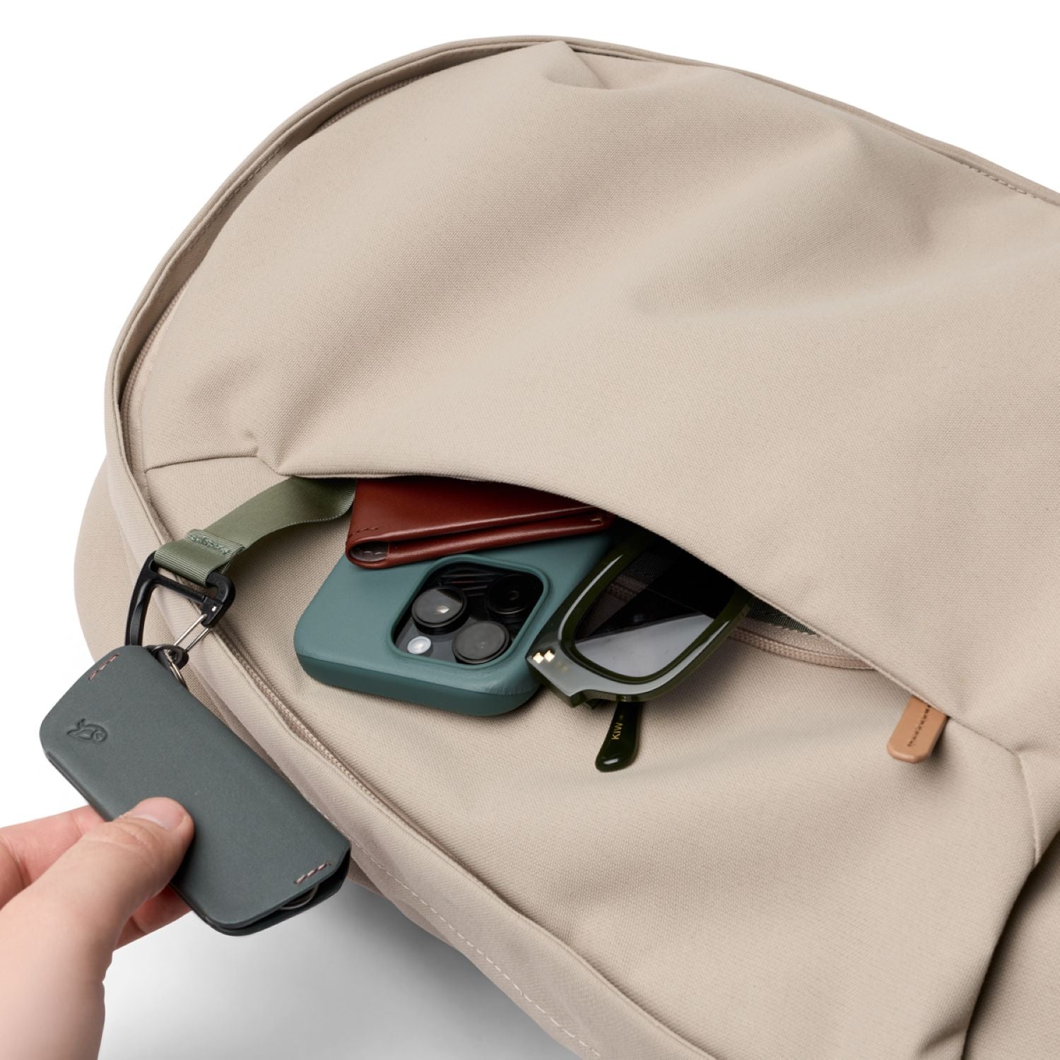 Bellroy Classic Backpack (Third Edition) - Tahini