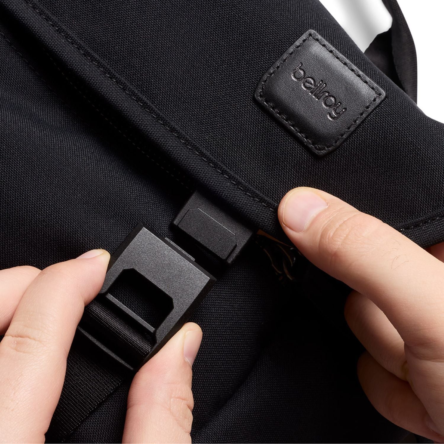 Bellroy Classic Messenger (Gaming Edition) - Black