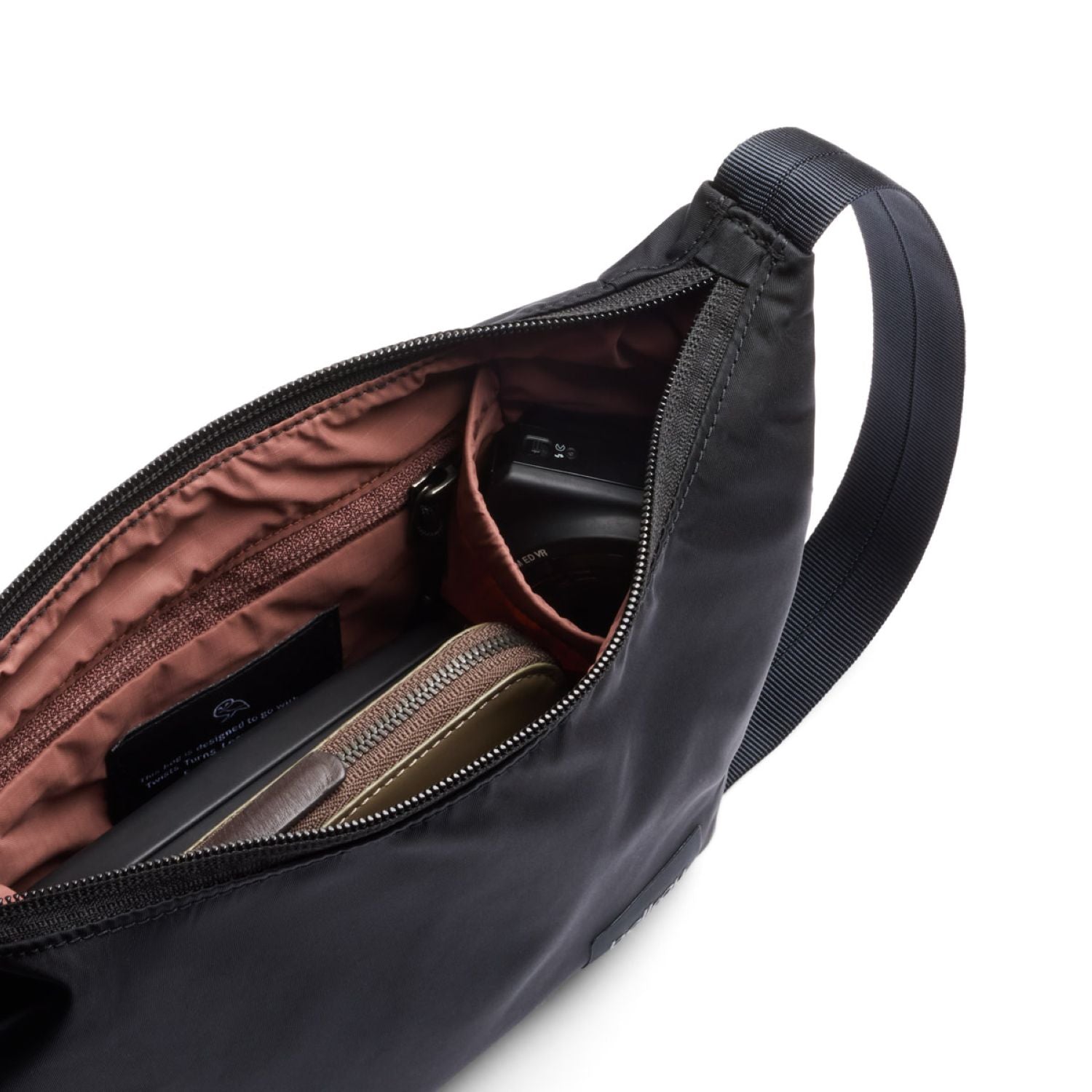 Bellroy Laneway Crescent Bag 2.5L - Ink