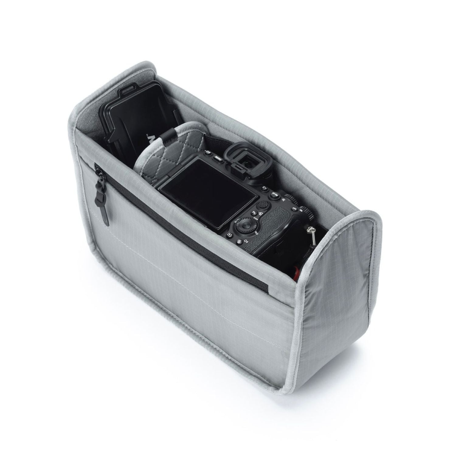 Black Ember Grip Sling 9 Camera Insert - Silver Mate