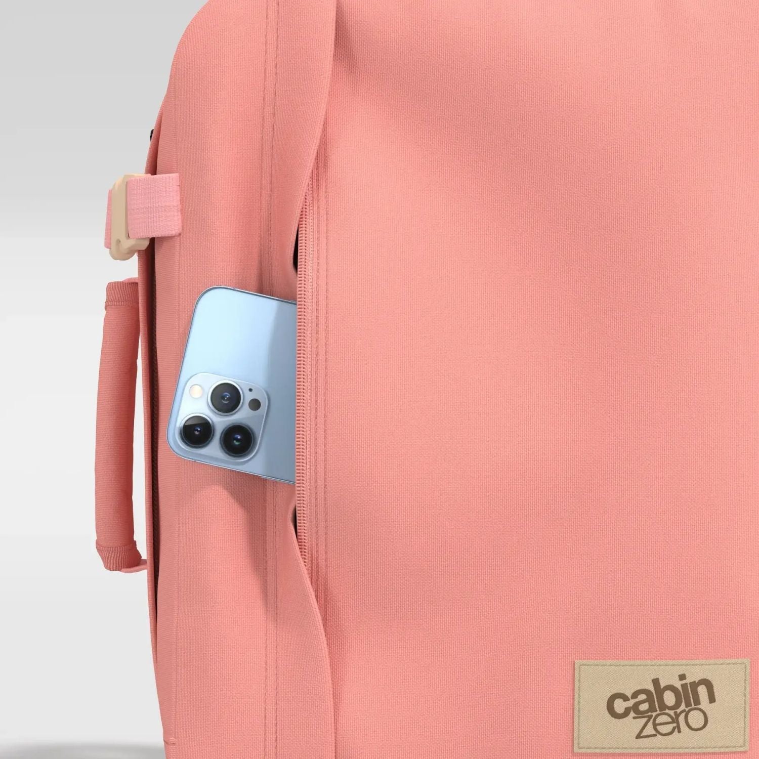 CabinZero Classic 28L Backpack - Laptop (Pinku)