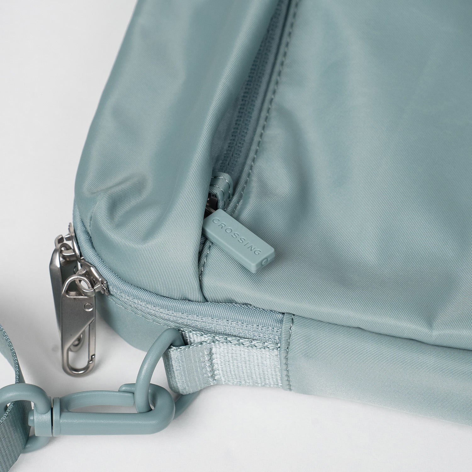 Crossing Anti-Theft RFID Crossbody Bag 4L - Sage