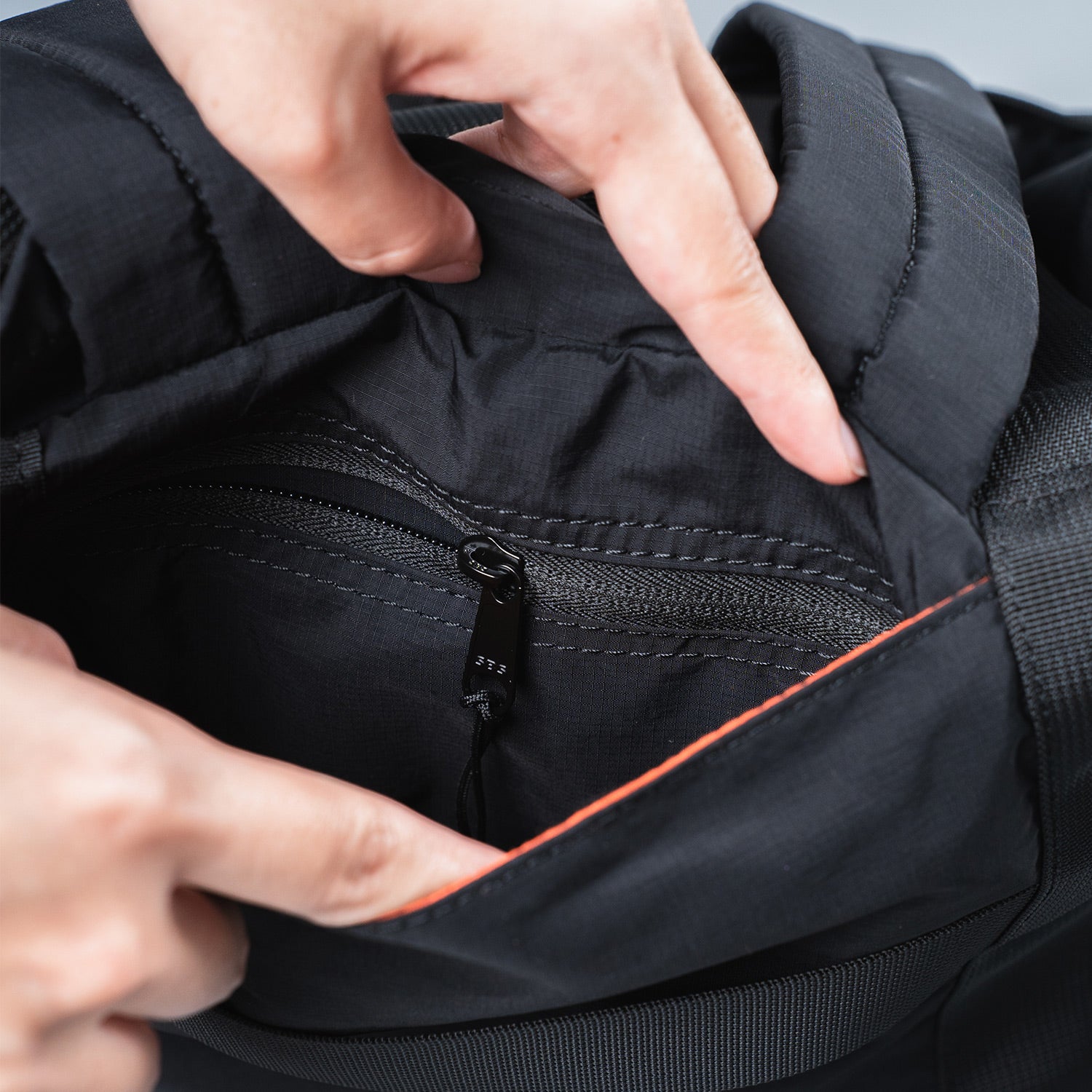 Crossing Jack Drawstring Totepack - Black