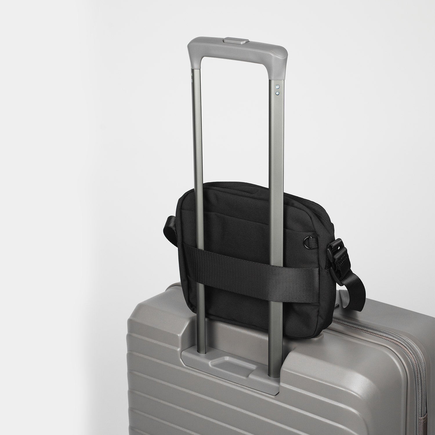 Crossing Jet Set Anti-Theft Multi-Sling with RFID - Black