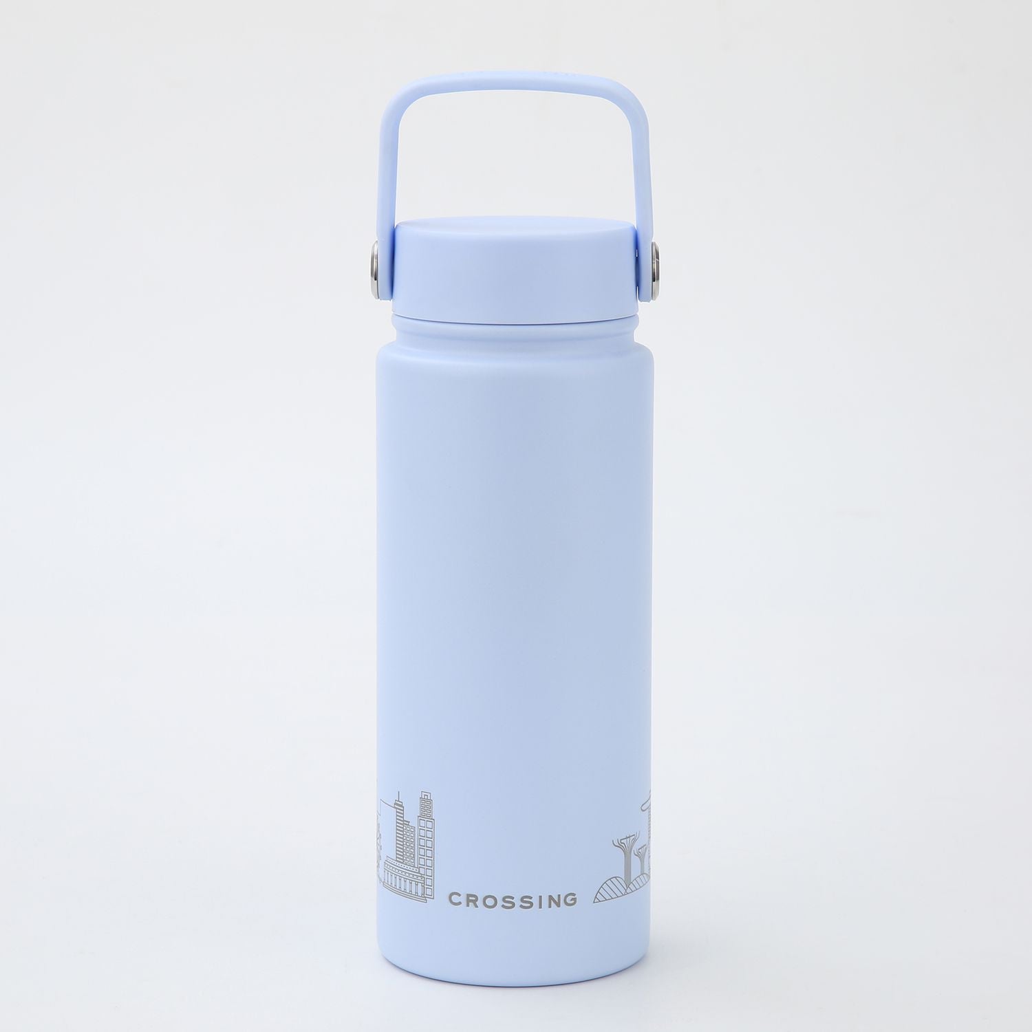 Crossing Urban Ceramic S/S Insulated Flat Cap Bottle With Handle 600ML - Skyline Singapore (Sky Blue)