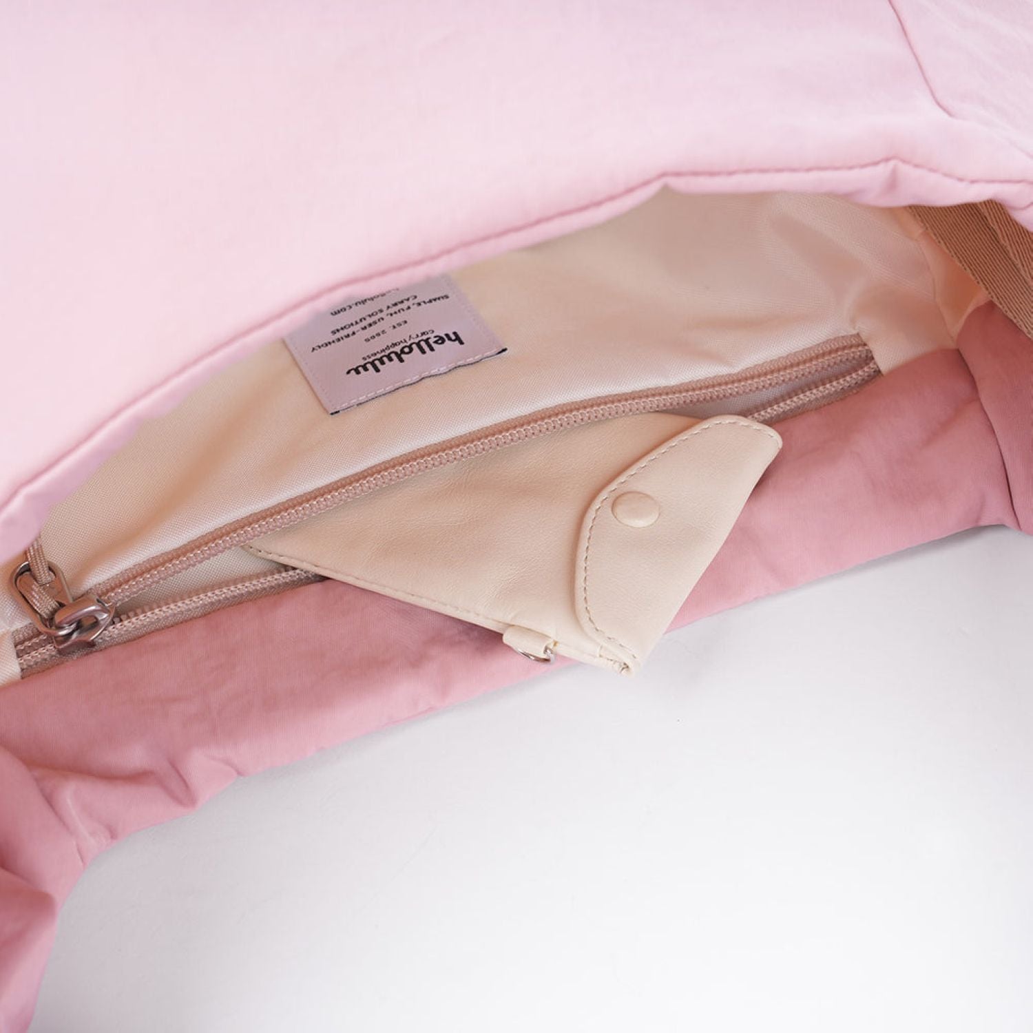 Hellolulu Elan Day Off Bucket Shoulder Bag (Pale Pink)