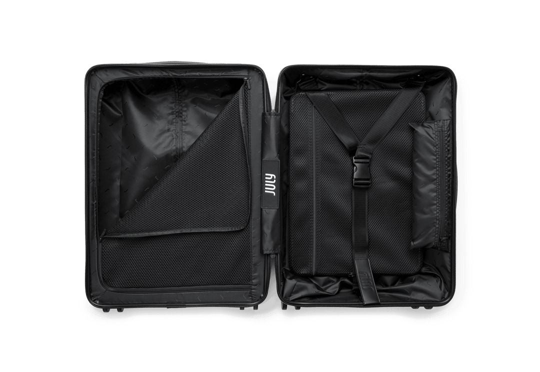 July Carry On Classic Polycarbonate  21" Luggage With Casesafe Tracking & Power Bank & Usb/Usb-C Cable - Forest