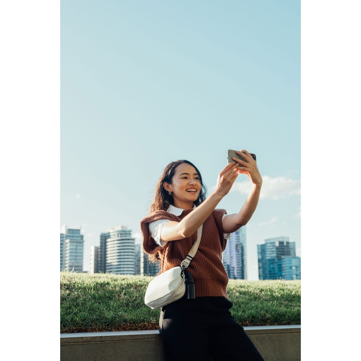 Orbitkey Urban Sling Bag Plus 6L (Stone)