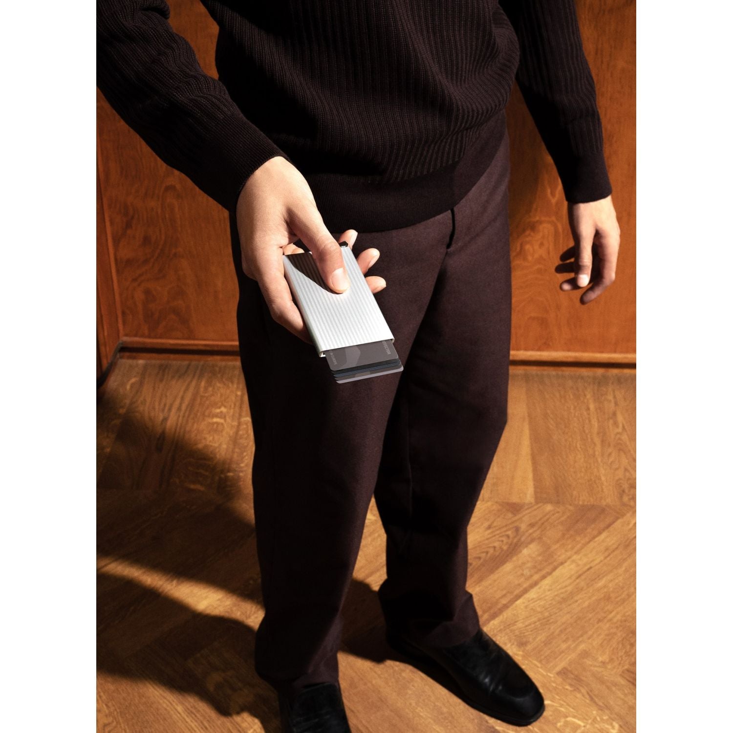 Secrid Cardprotector Fluted Premium+ Silver+