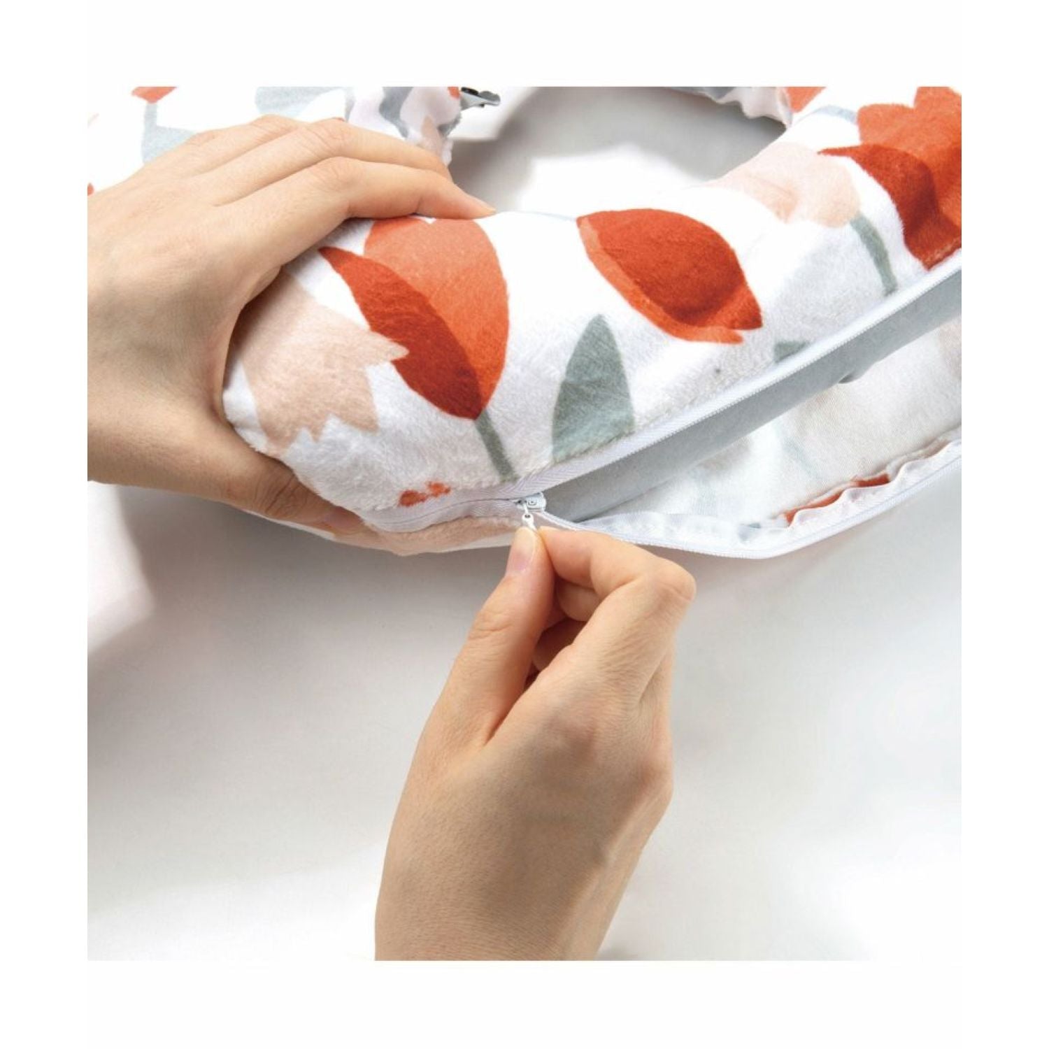 WPC Air Pump Neck Pillow (Blooming Tulip Red)