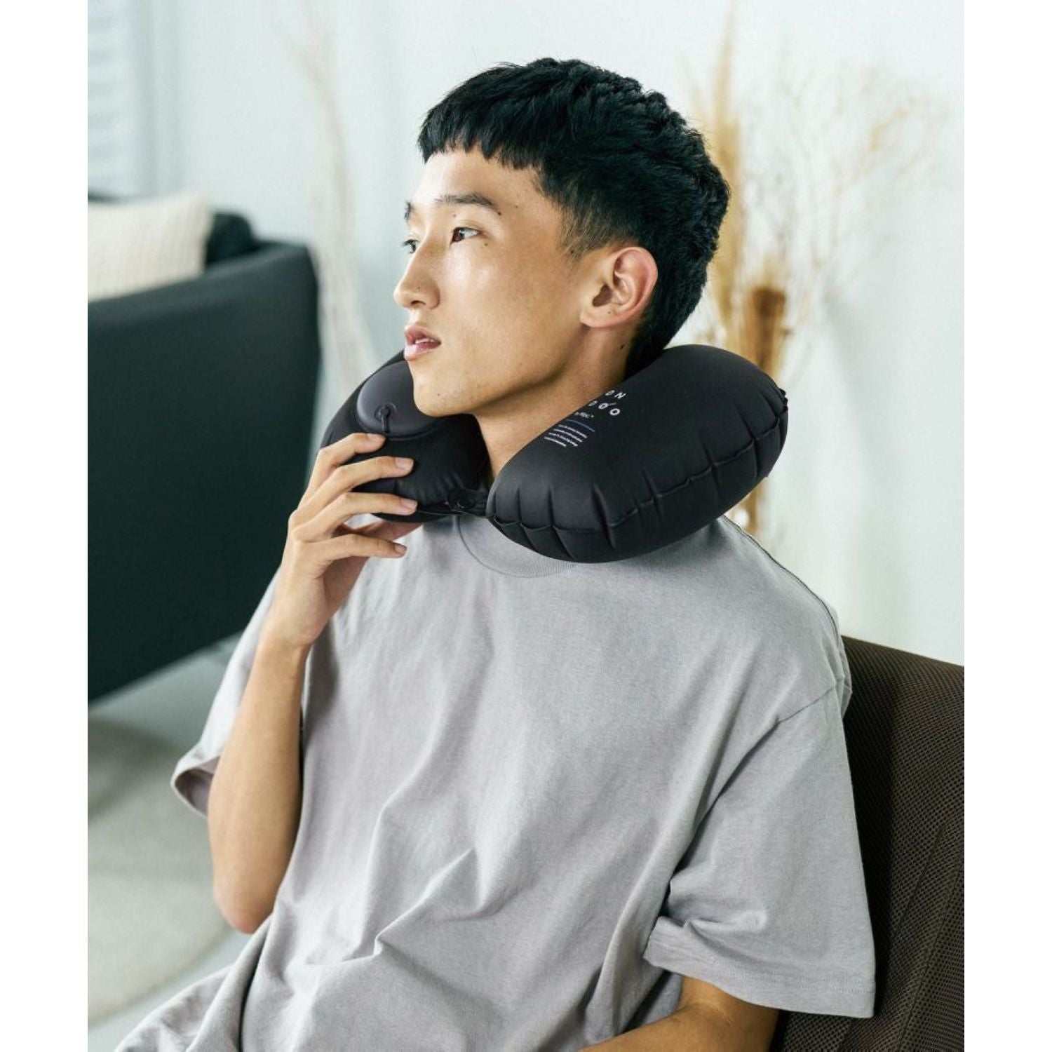 WPC Ondoo Travel Neck Pillow (Navy)